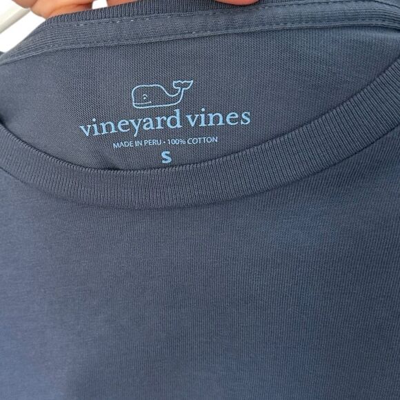 Vineyard Vines Men’s Blue Fall Is Brewing Long-Sleeve Pocket Tee - Picture 7 of 7